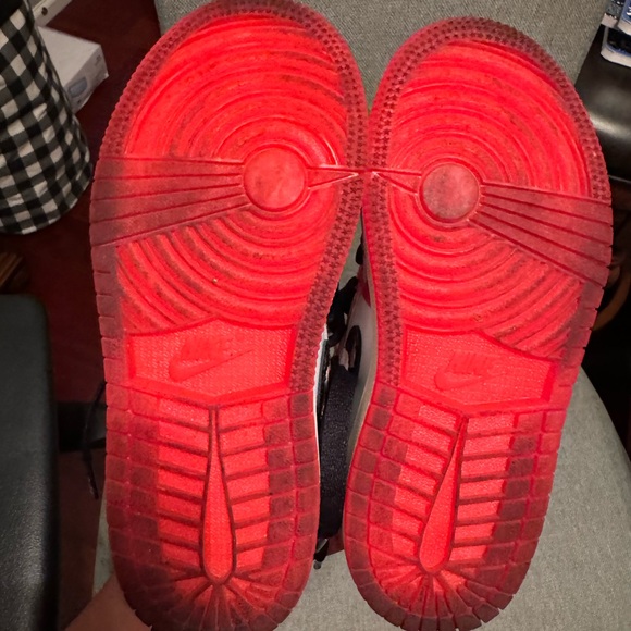 Marvel X Jordan 1 Retro high OG “next chapter” - Picture 2 of 5